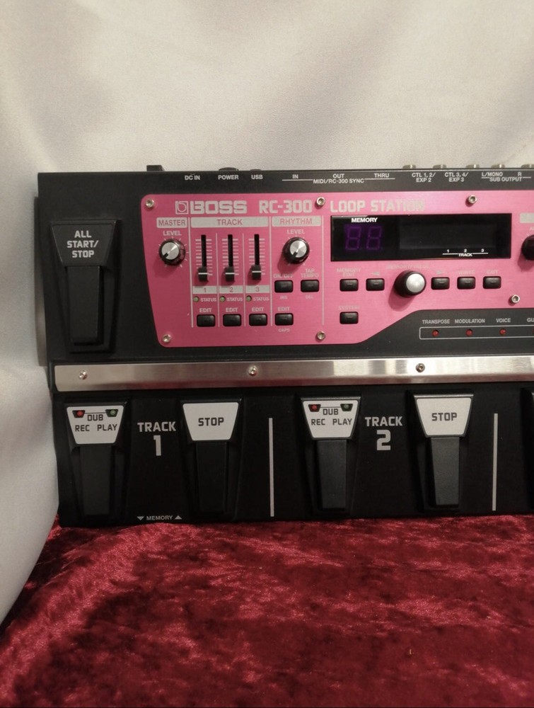 Boss RC-300 Loop Station Guitar multi-effects pedal Test Completed