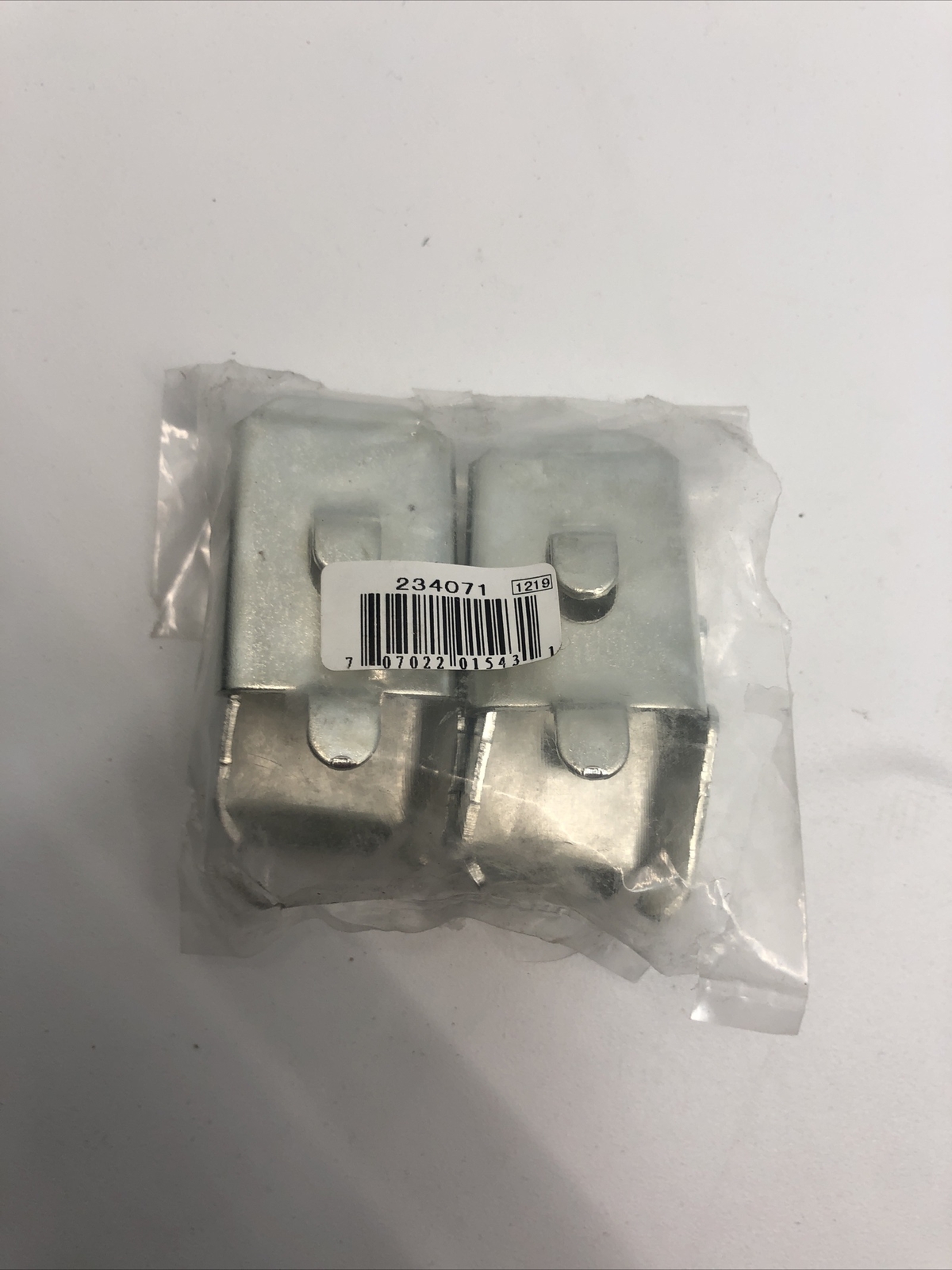 Set Of 4 Global Industrial Extra Shelf Clips, Steel, Model #234071