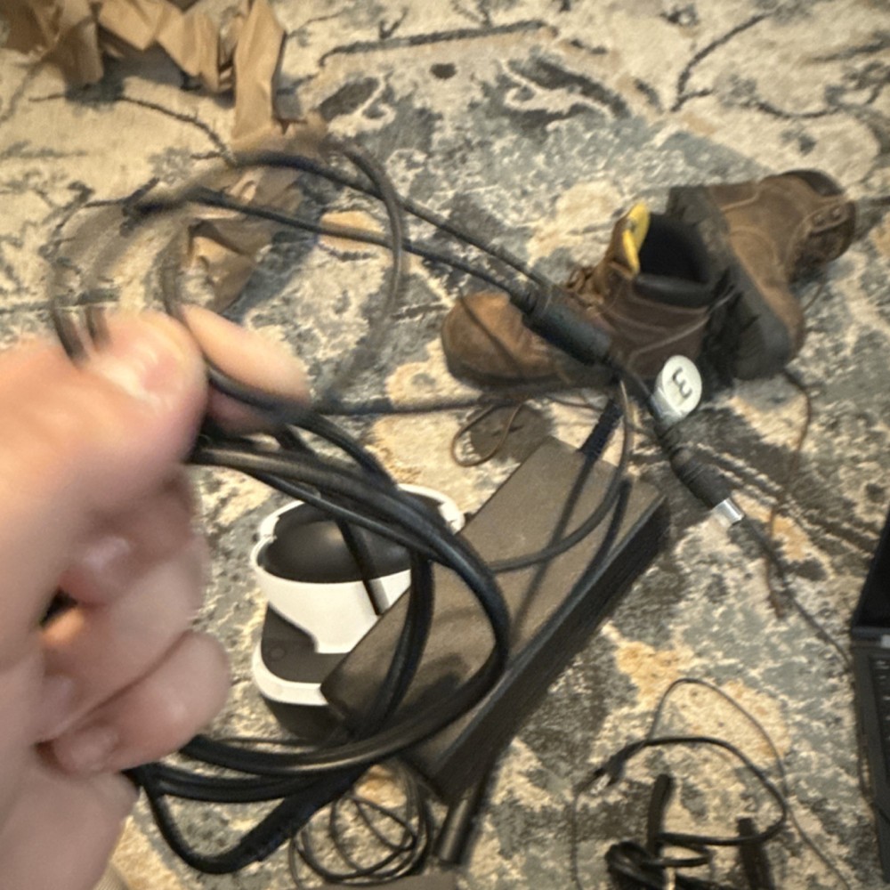 Nearly Complete PSVR Bundle + PS Move Dock(working )