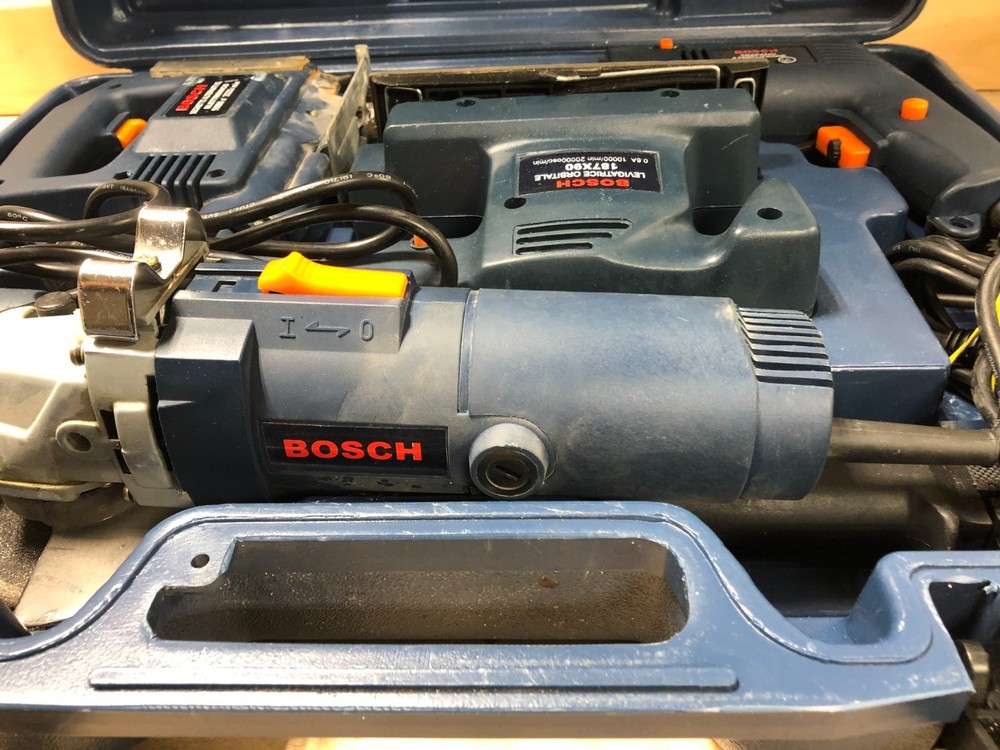 Bosch PSB 800-4 power tool kit with assorted accessories in hard case