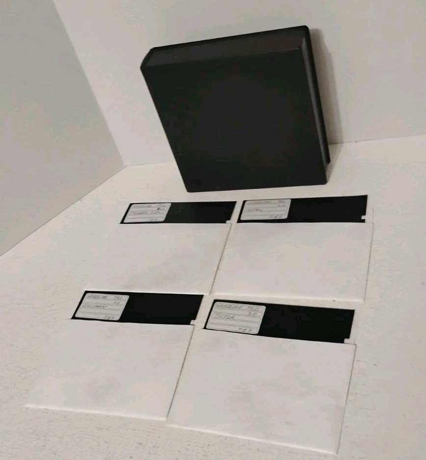 WordStar Pro 4.0 CP/M 4-Disk Set Program Install Dictionary Tutor + K-PRO Case