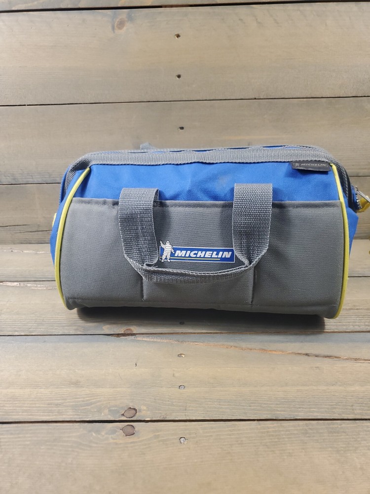 MICHELIN Emergency Roadside Kit