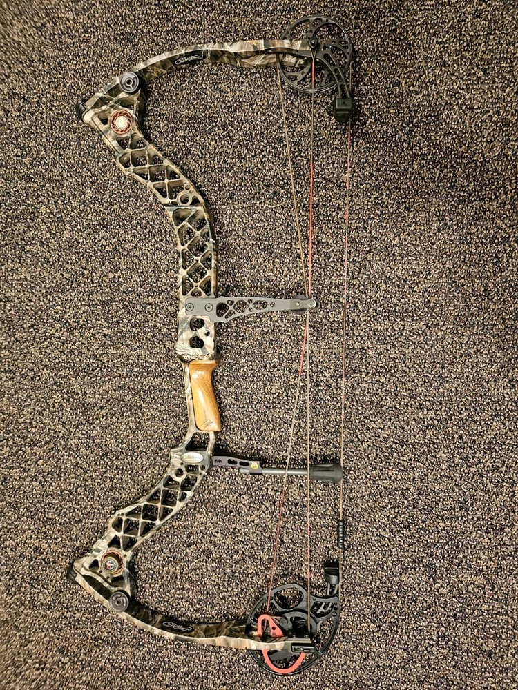 Mathews Z7 LEFT HAND lost Camo 60/30