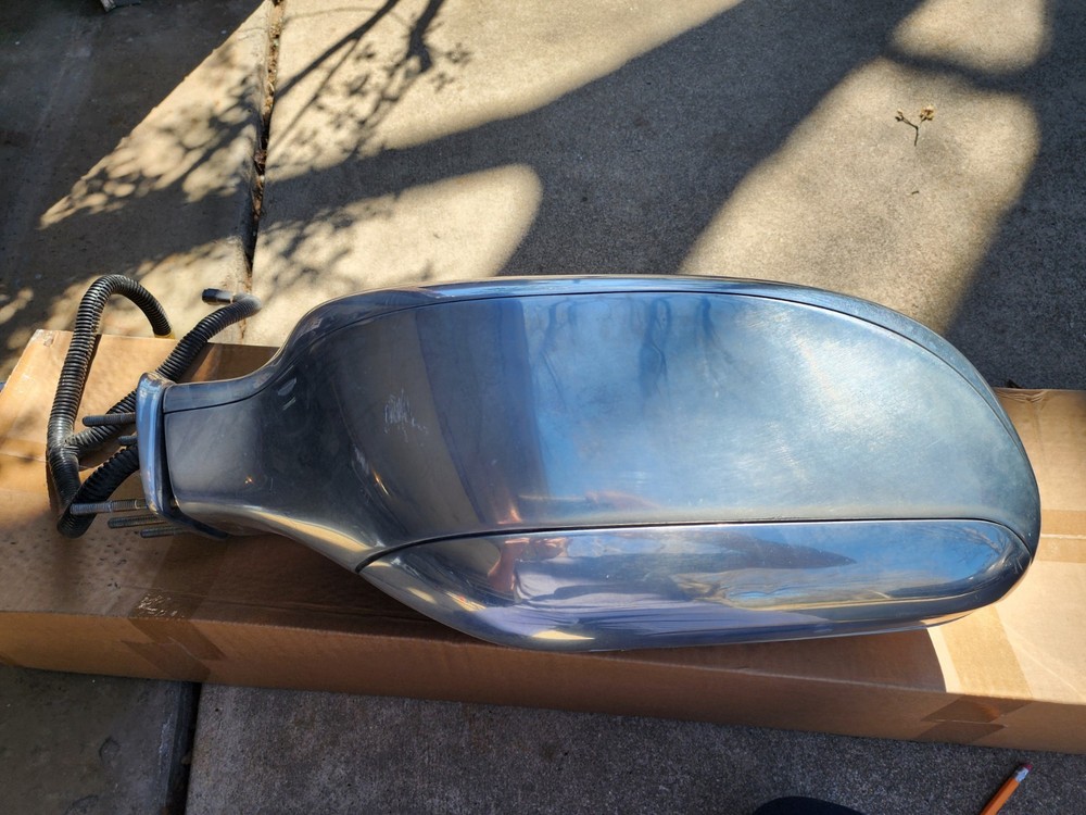 peterbilt 389 headlight assembly Right