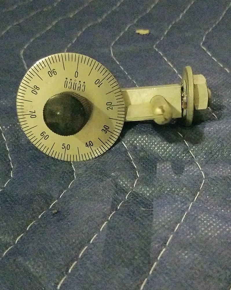 Vintage CENCO Scientific Tool