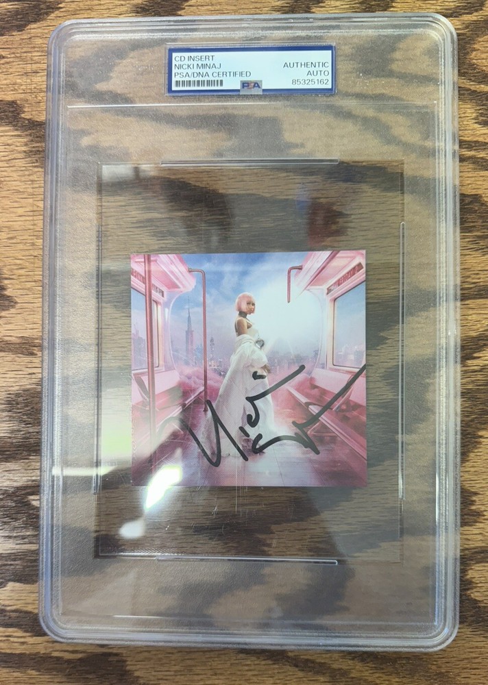 Nicki Minaj Signed Pink Friday 2 Cd Insert PSA Slabbed