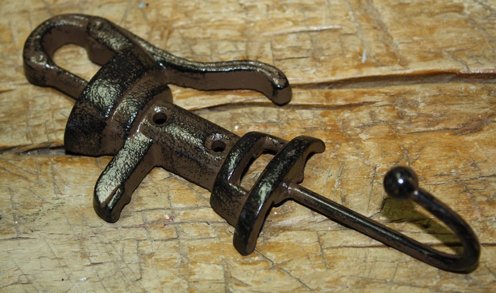 3 Cast Iron Rustic Ranch WATER PUMP Coat Hooks Hook Rack Towel PITCHER