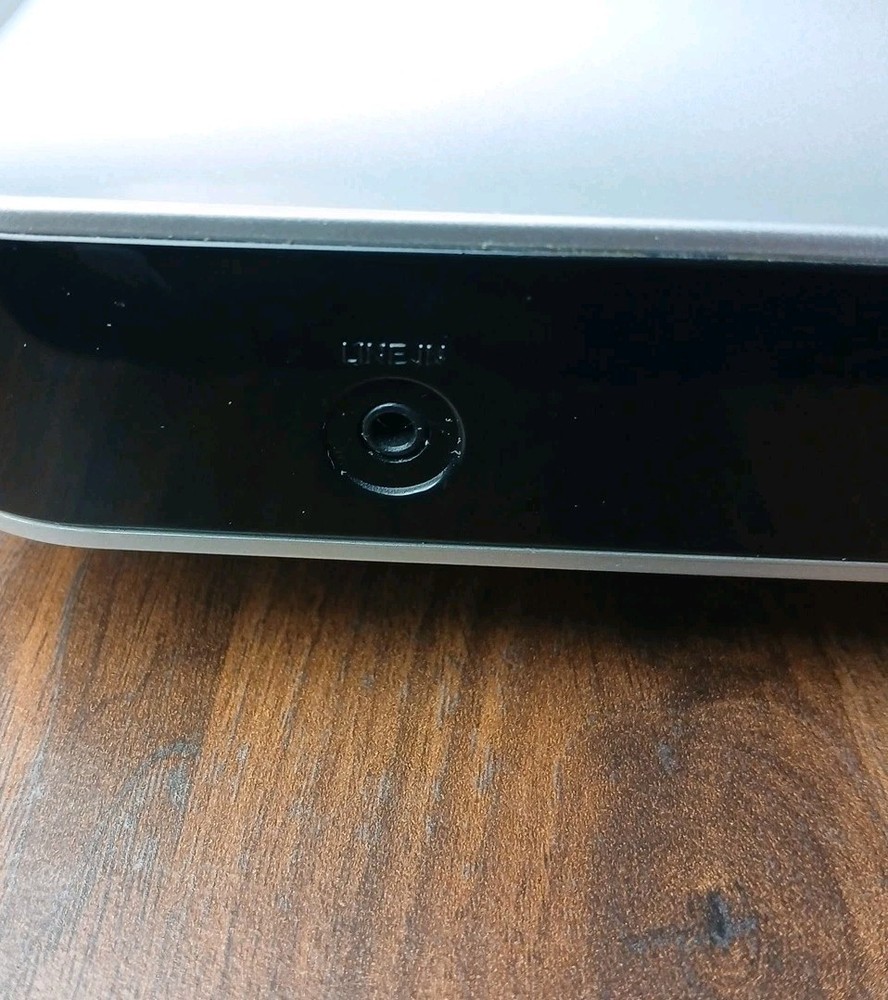 iLive IKBC384S Under Cabinet CD Player/Radio Silver *Read Description*