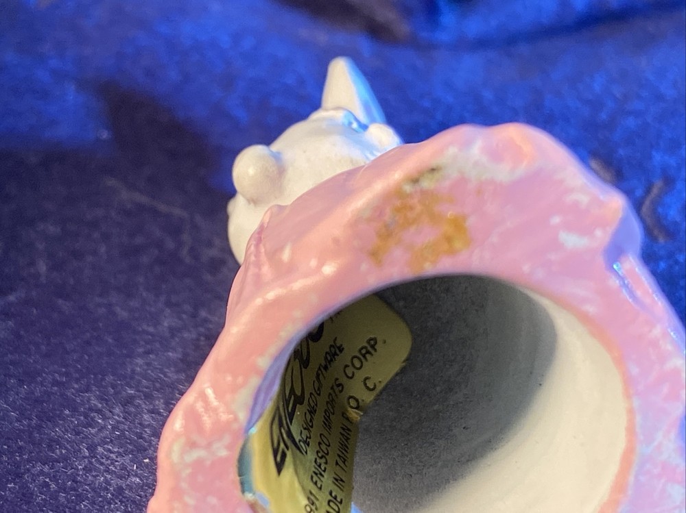 Enesco Bunny rabbit Thimble