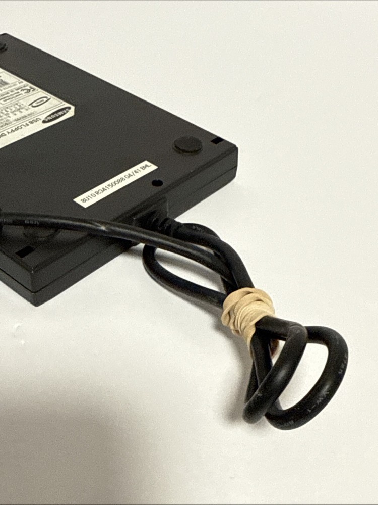 Samsung External USB Floppy Disk Drive | Model SFD-321U/YBL/Read