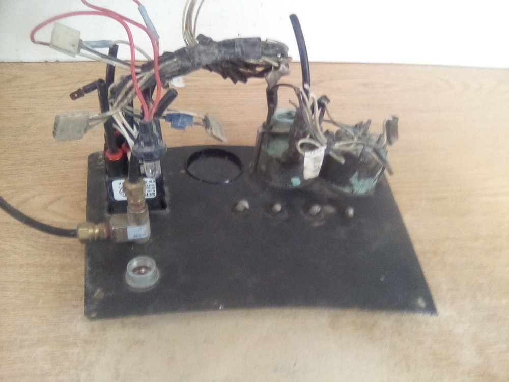 2005 Mack Gauge And Switch Dash Panel