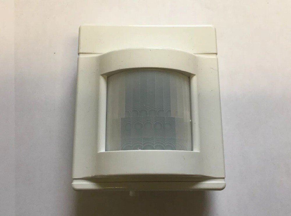 Acuity Controls - Sensor Switch WV PDT 16 R corner mount kit