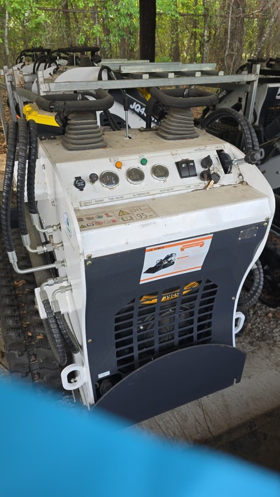 Skid Steer Loader JQ400R