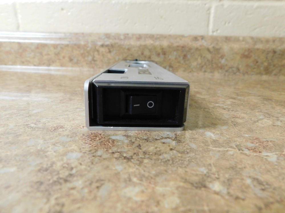 Denali Electronic Angle Protractor Angle Range 0-185° w/ Case & Manual