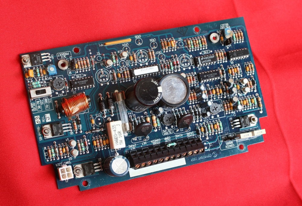 POLARIS WAREWASHING UNIT CIRCUIT BOARD, MADE BY NOVA CONTROLS