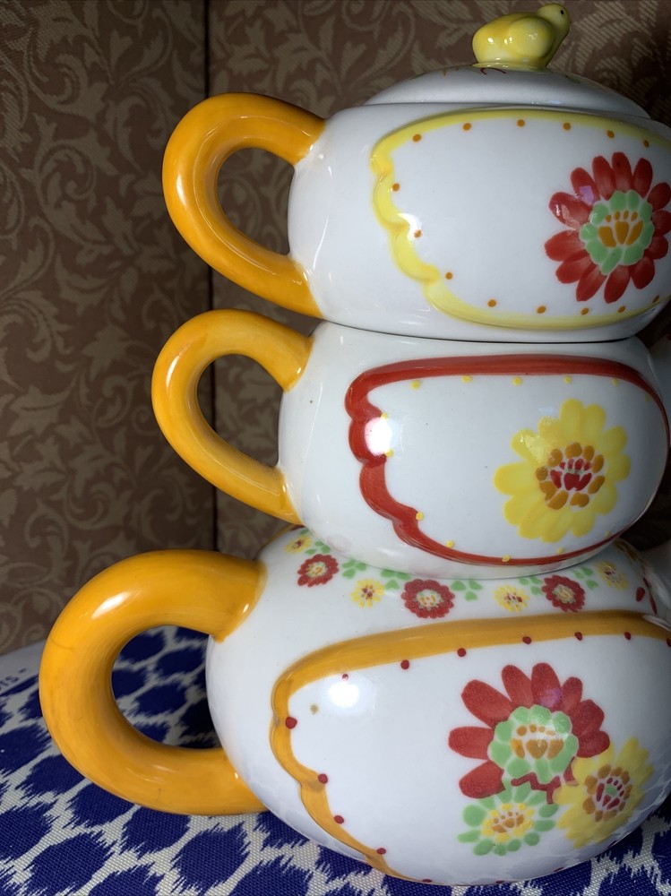 Bisquit Stackable Tea pot chickens Cute!
