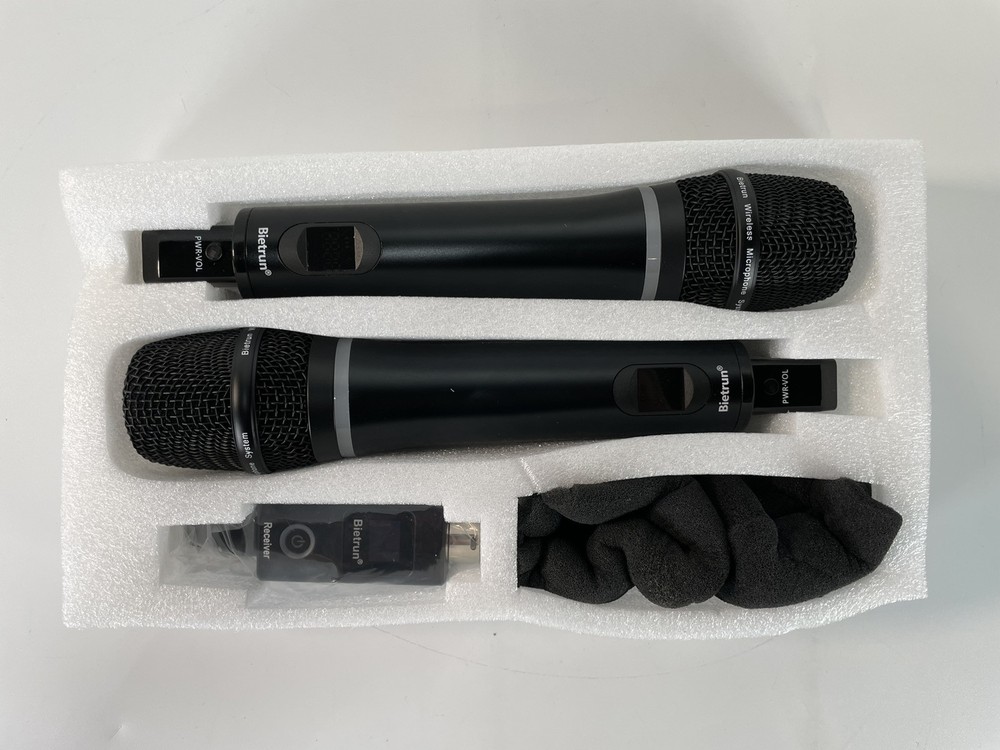 Bietrun Rechargeable Wireless Microphone for Singing