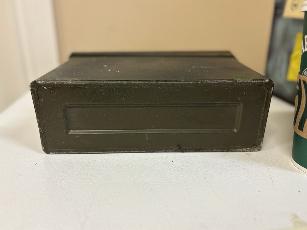 US MILITARY AMMO BOX