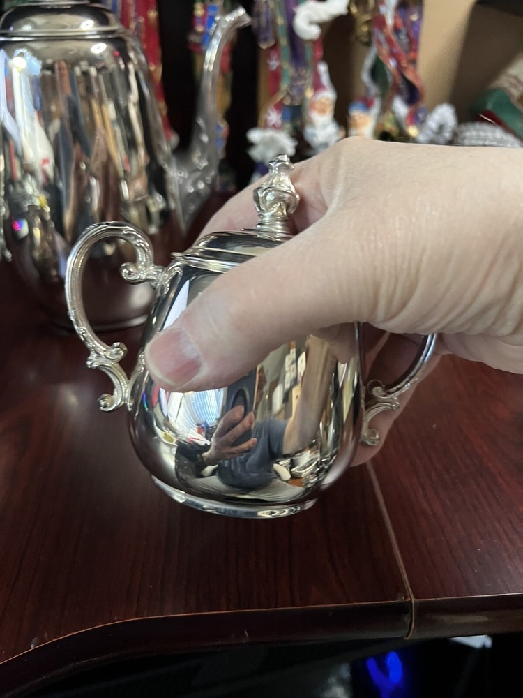 Wm Rogers Coffee / Tea Pot Creamer and Sugar Caddy With Lid