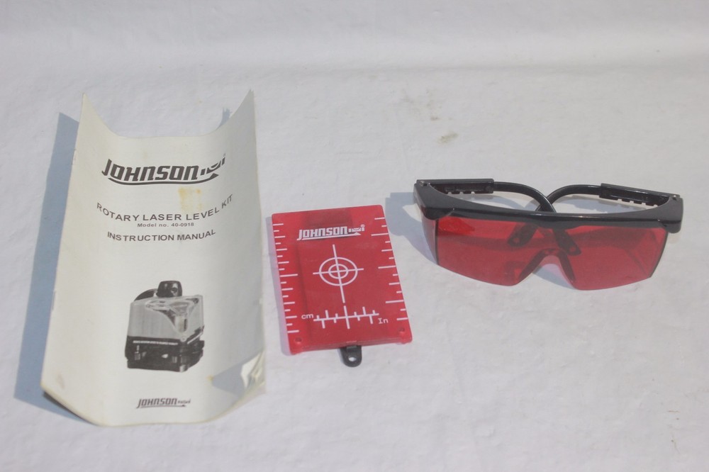 JOHNSON #40-0918 LASER LEVEL (G90595-5 R AAA-2)
