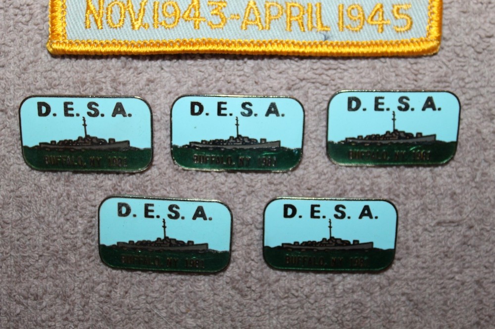 Original WW2 U.S. Navy Sailor Vet's "USS Whitehurst" Patch, Badge & Insignia Lot