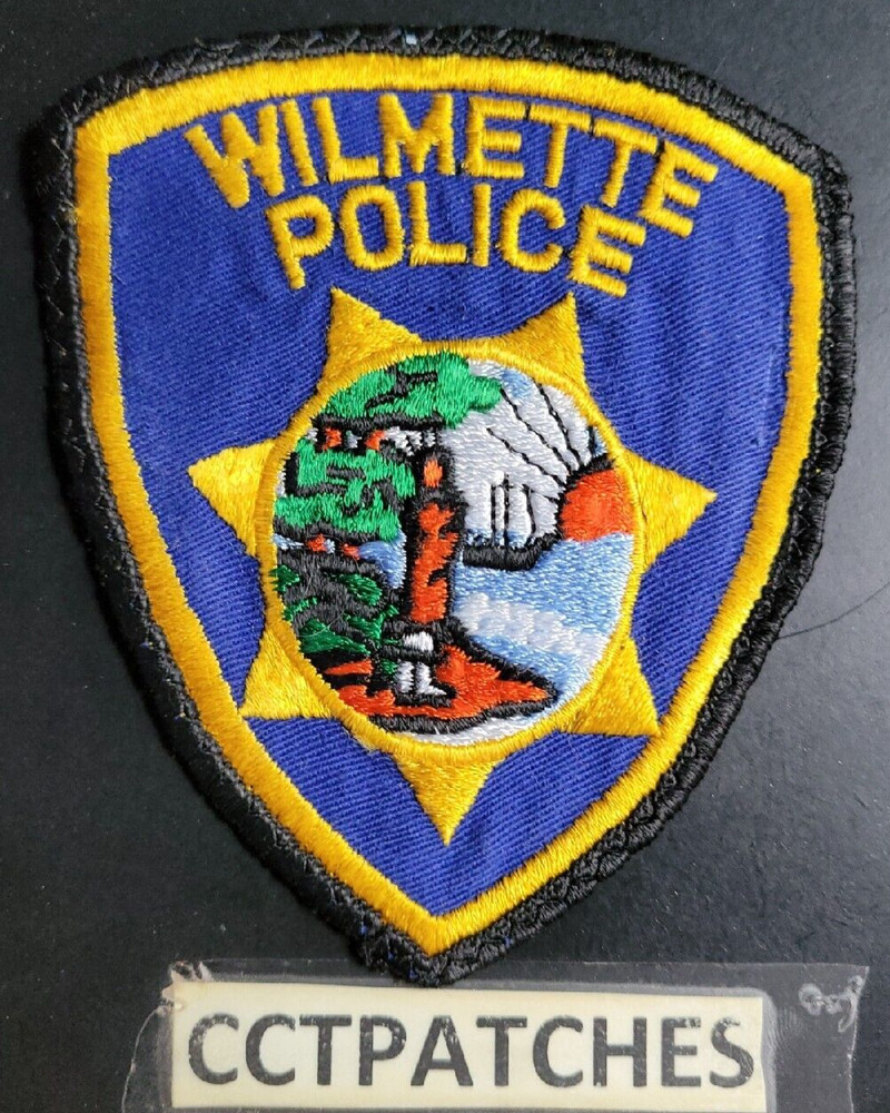 WILMETTE, ILLINOIS POLICE SHOULDER PATCH IL