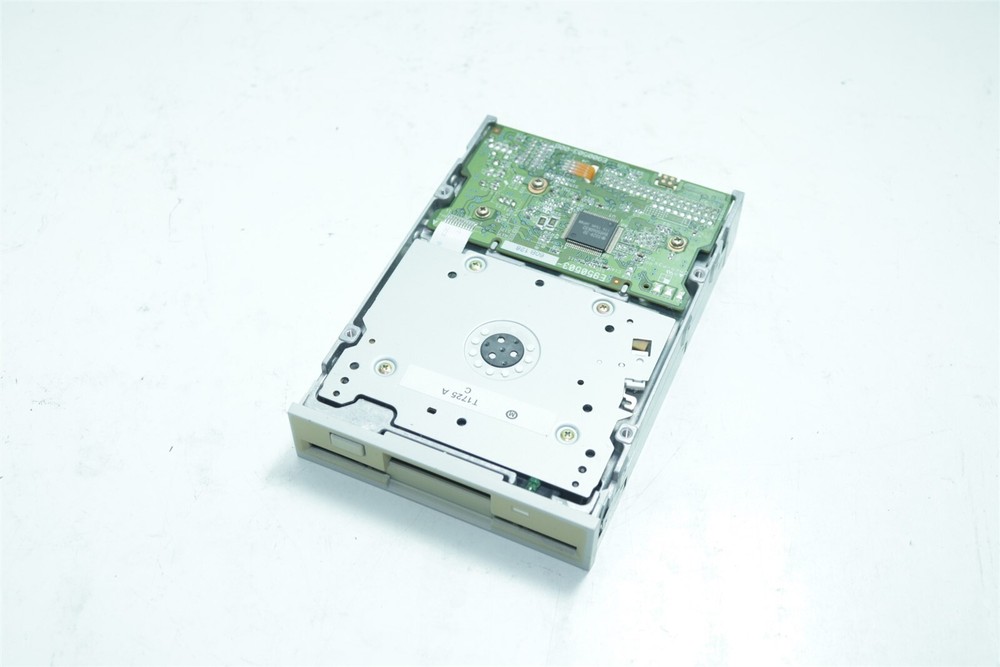 Anritsu 37269C Vector Network Analyzer 40MHz - 40GHz E950503-60B 128 Disk Driver