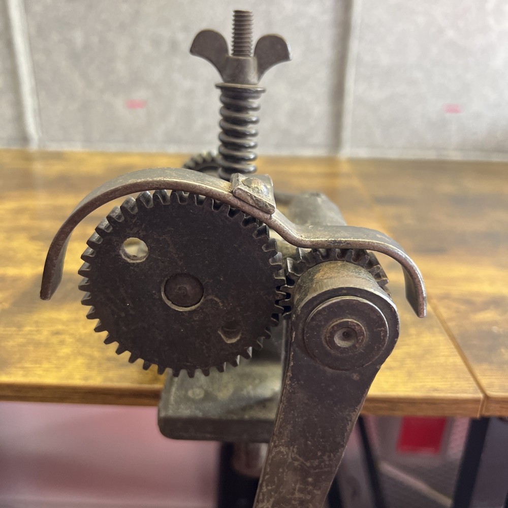 New York Pressing Co Mechanical Clamp-on Pinking Machine Complete