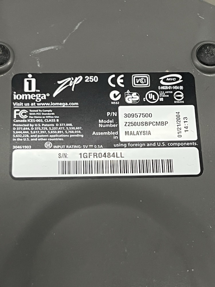 Iomega Zip 250 USB Powered External Drive - Untested