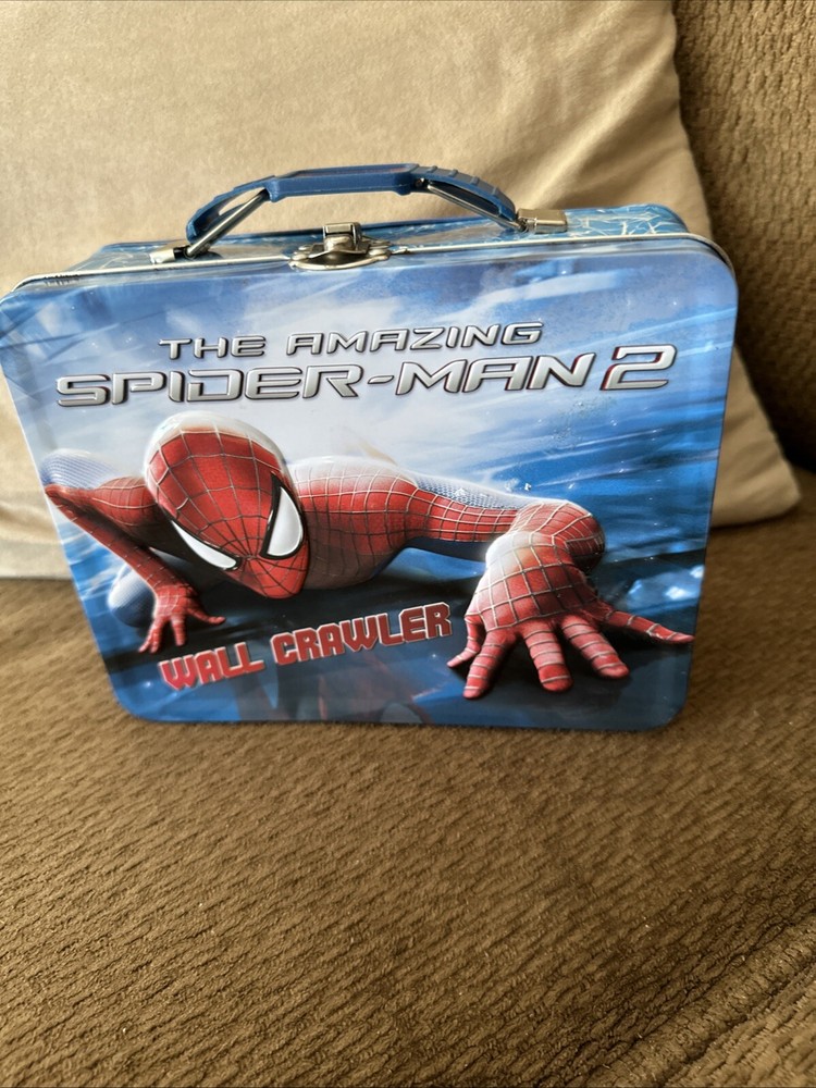Spiderman 3D Embossed Metal Lunchbox Marvel Comics “Wall Crawler”