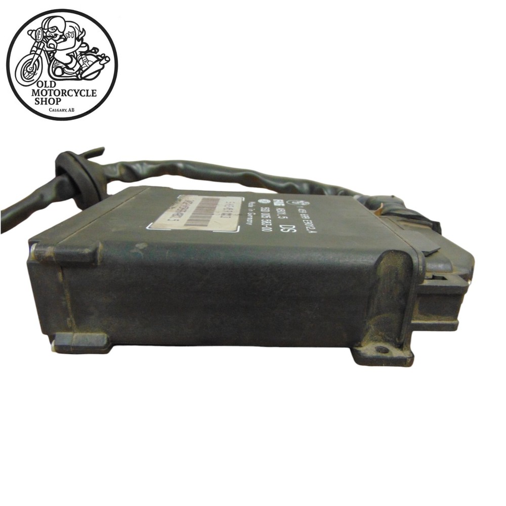 BMW K100LT 1987 87 ABS COMPUTER CONTROL MODULE WITH CONNECTOR