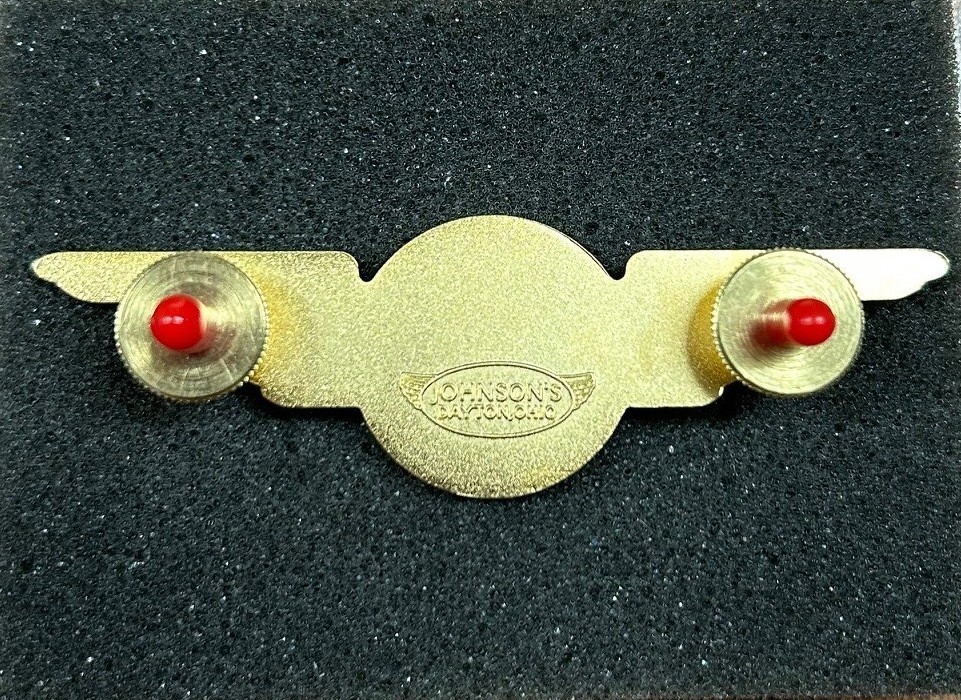 Alaska Airline First Officer Wing (Screw & Nut backing)