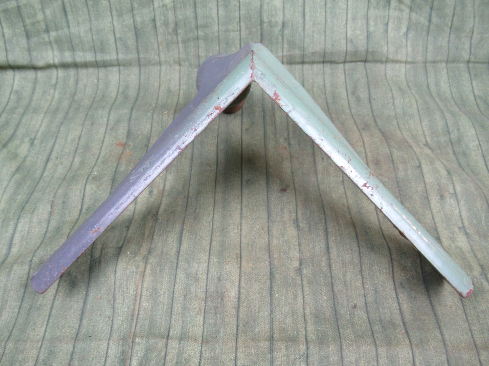 Wilke Machinery 90 Degree Angle Tool Rest with Offset Post