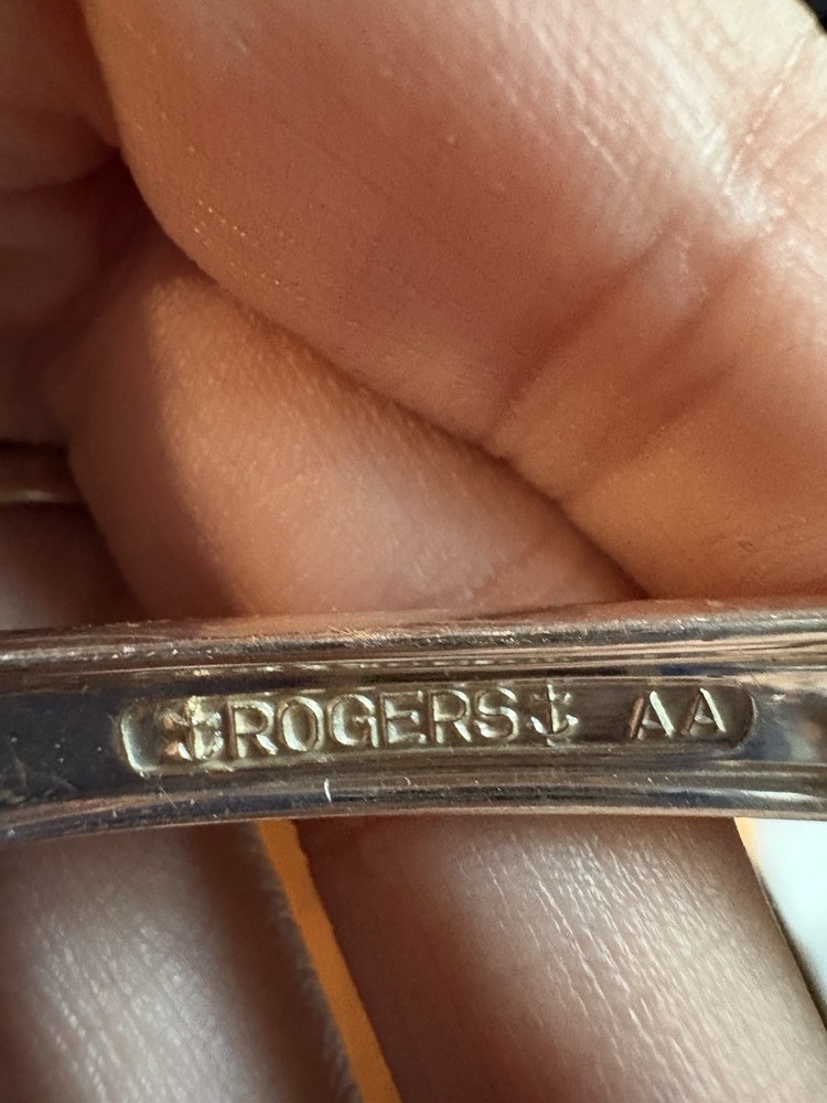 WM. ROGERS IS 1959 'MOONLIGHT' 45 PIECE FLATWARE SET