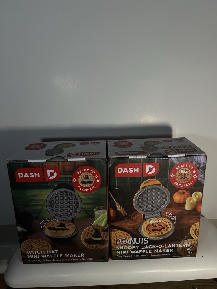 2-Dash Ready To Decorate Witch Hat Mini Waffle Maker