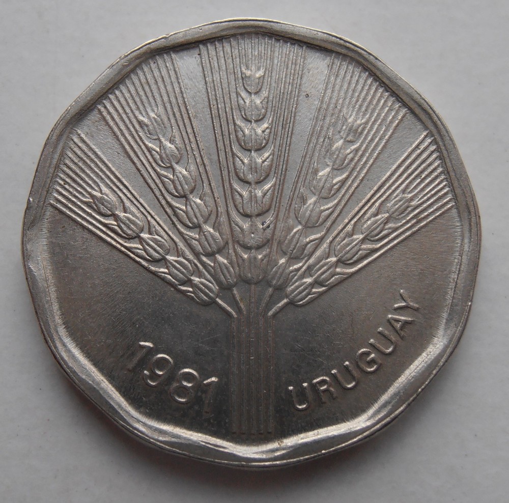 URUGUAY 2 PESOS 1981