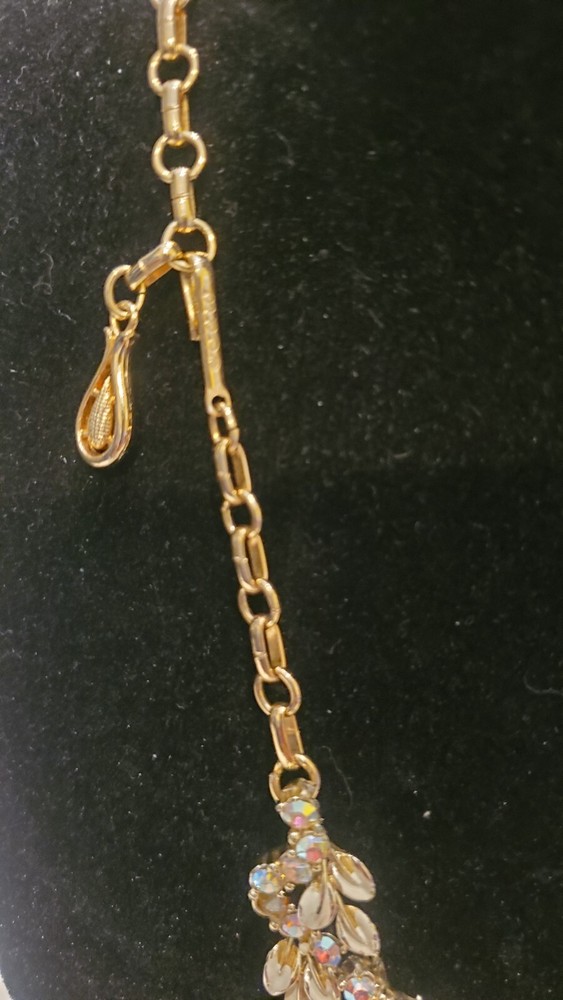 Coro rhinestone gold leaves necklace