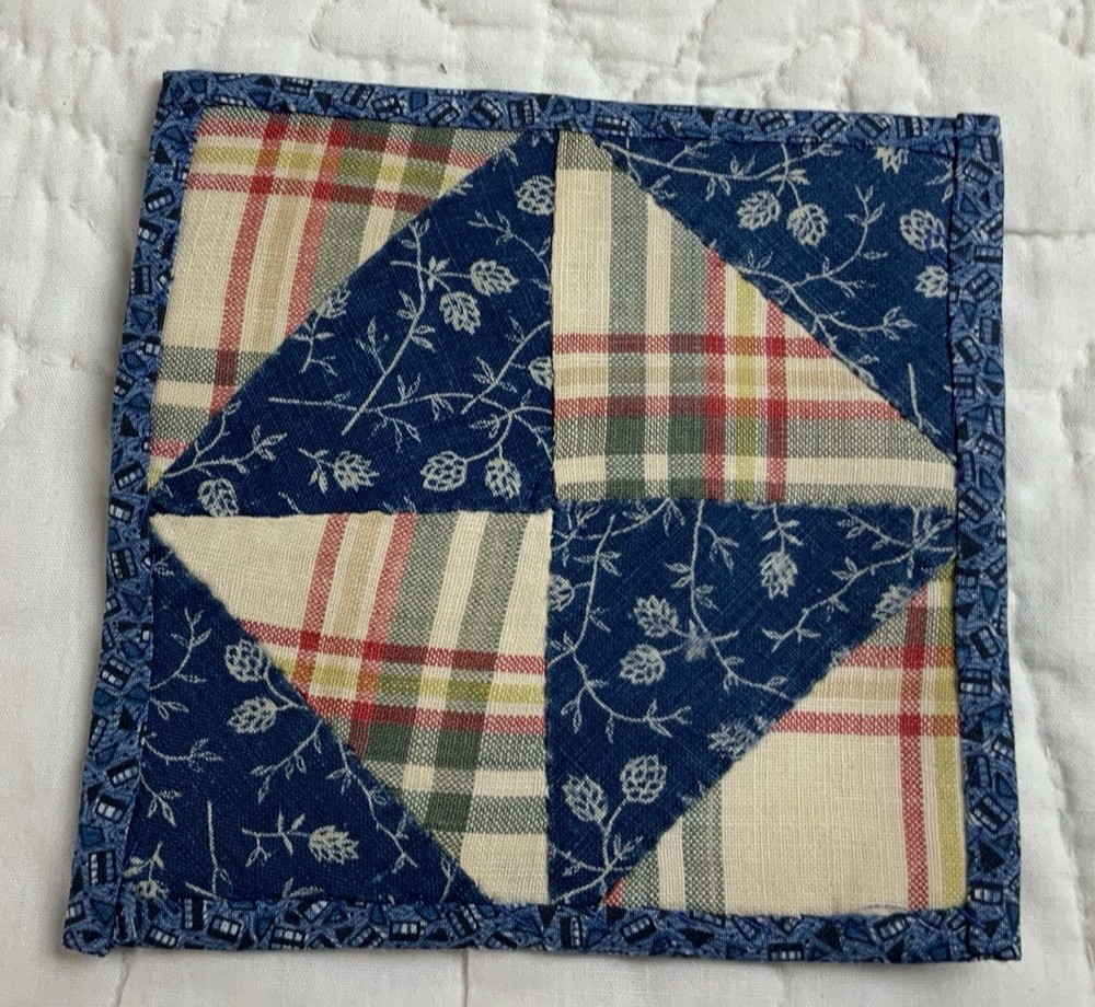 Antique Patchwork Quilt Table Topper Or Doll Quilt, Four Patch W/ Triangles Blue