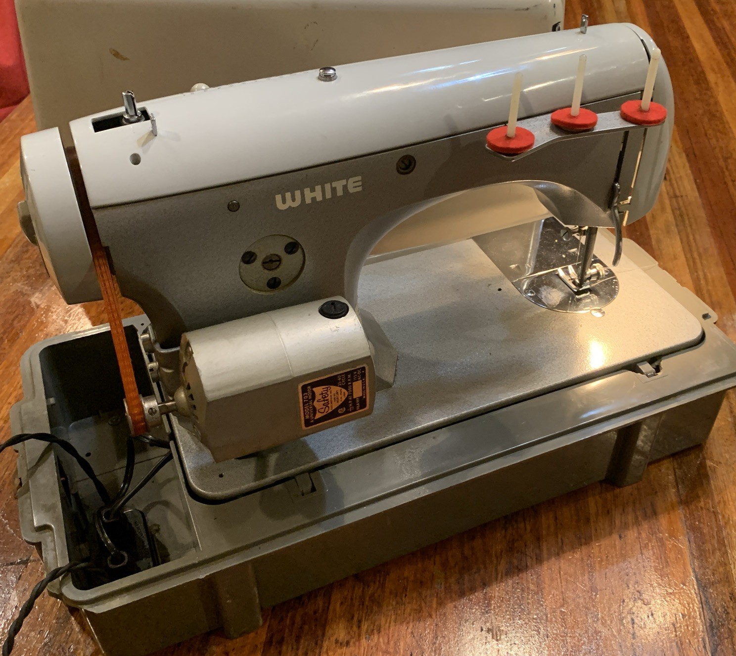 Vintage WHITE Gaiety Sewing Machine Model 703 with Pedal And Cover *Read