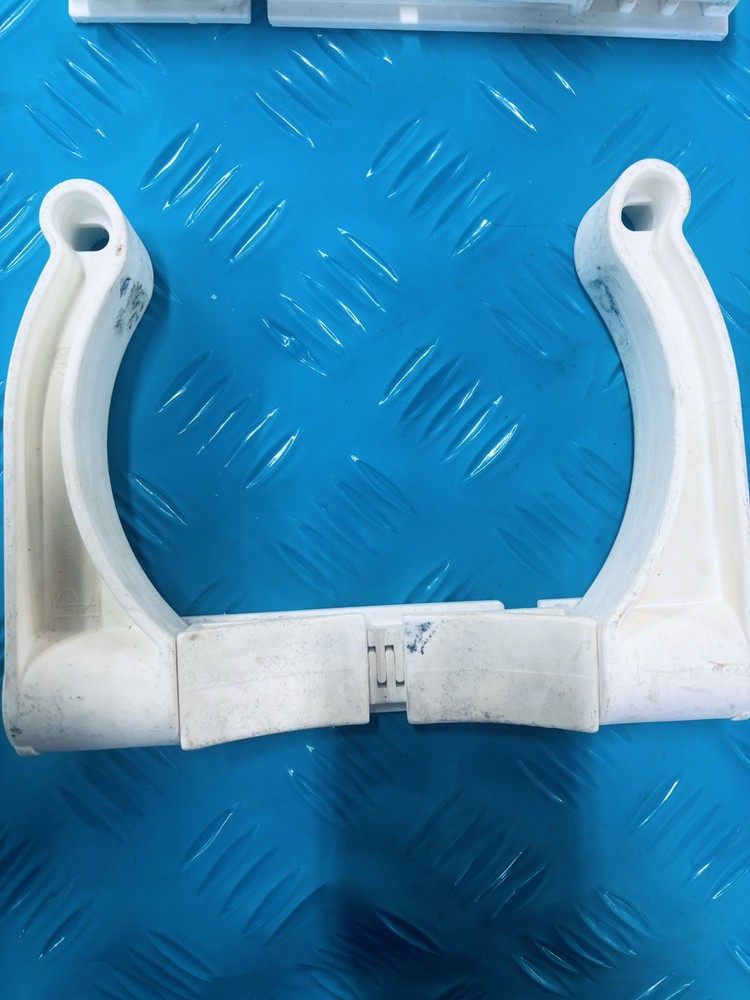 Dive Tank/Roll Control Adjustable Tank Bracket-WHITE
