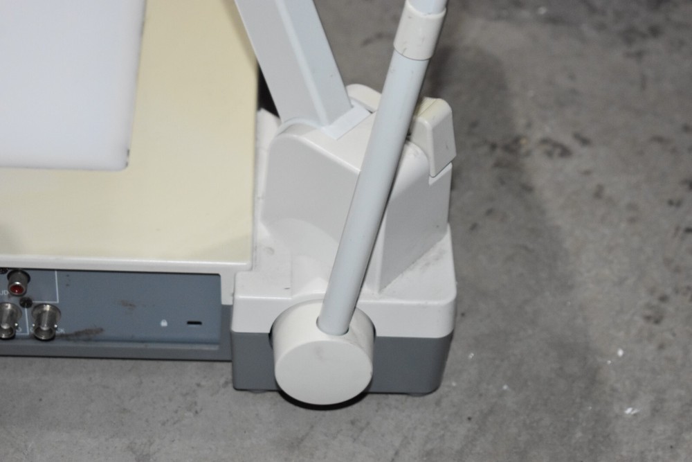 Elmo EV-4400AF Visual Presenter Zoom Overhead Document Camera Working