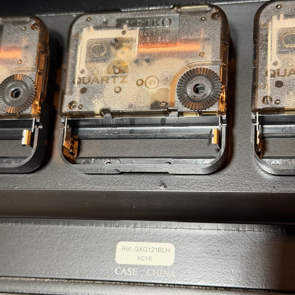 NEW Seiko World Time Clock Multi-Zone Display Office QXG121BLH