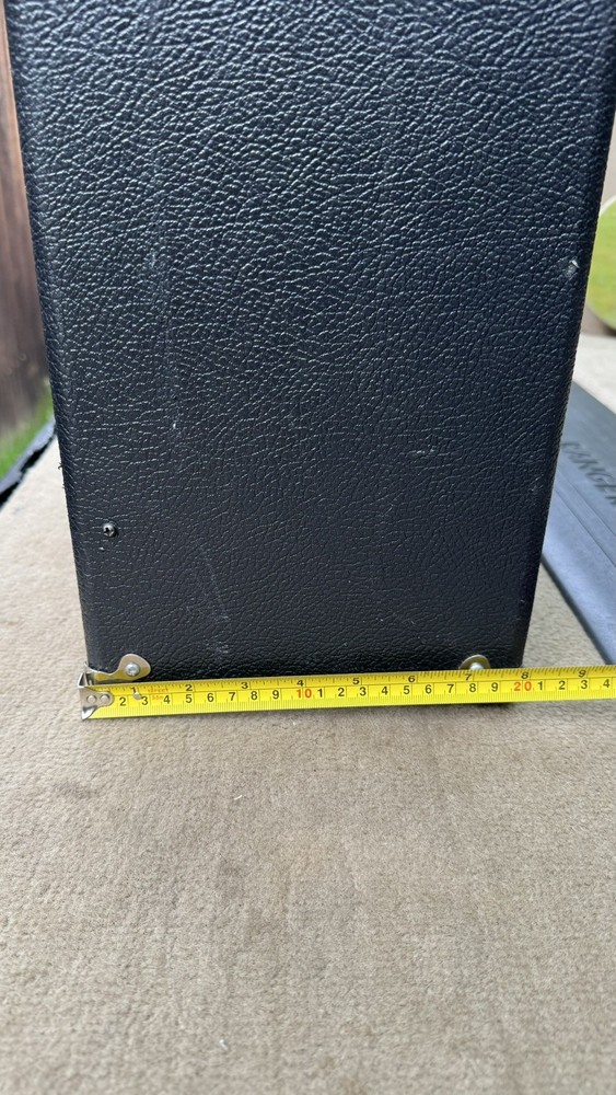 (2) AIMS mini P.A speaker cabinets