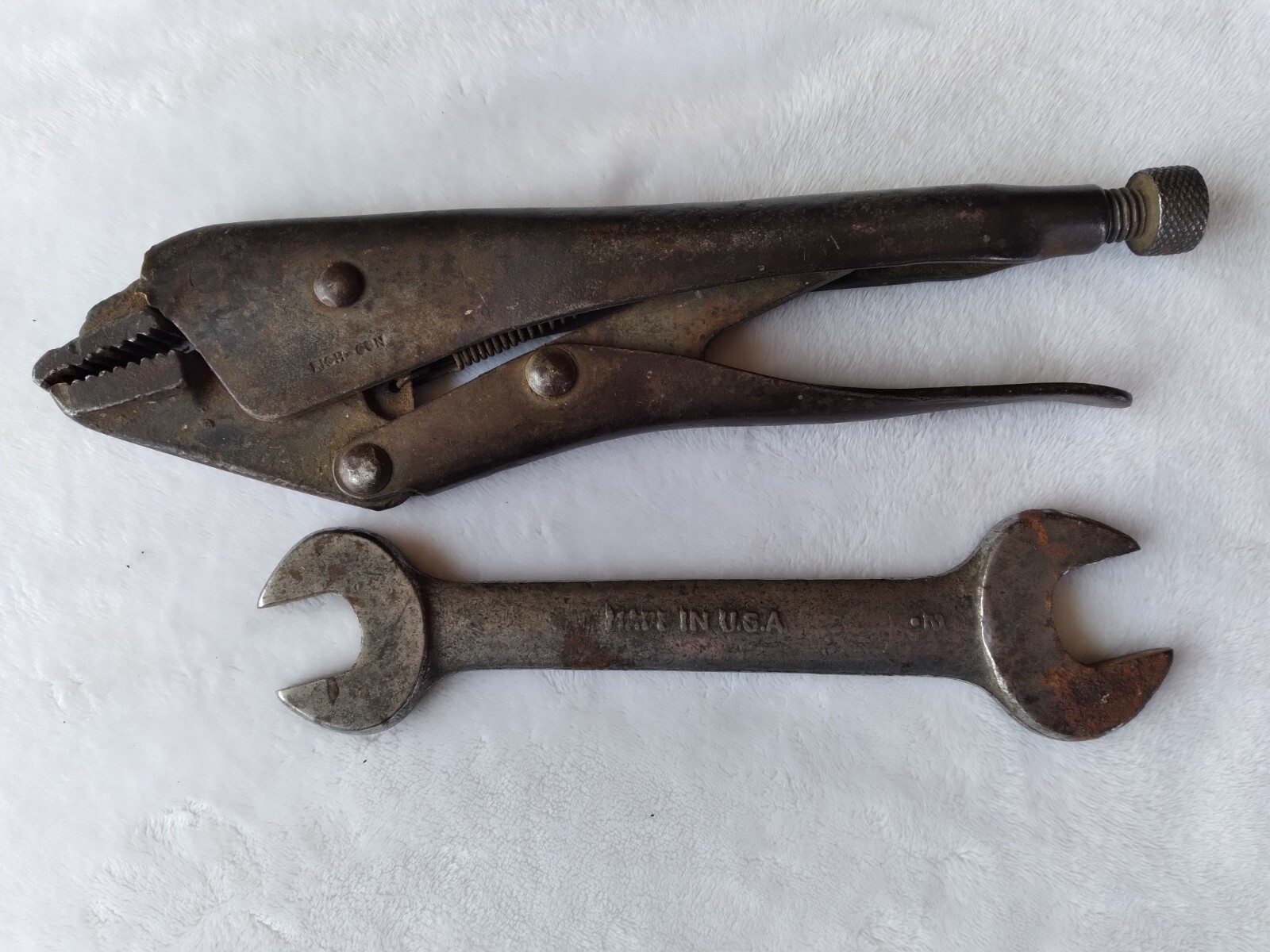Vintage Tractor Toolbox with Tools Rich-Con Drop Forged Red