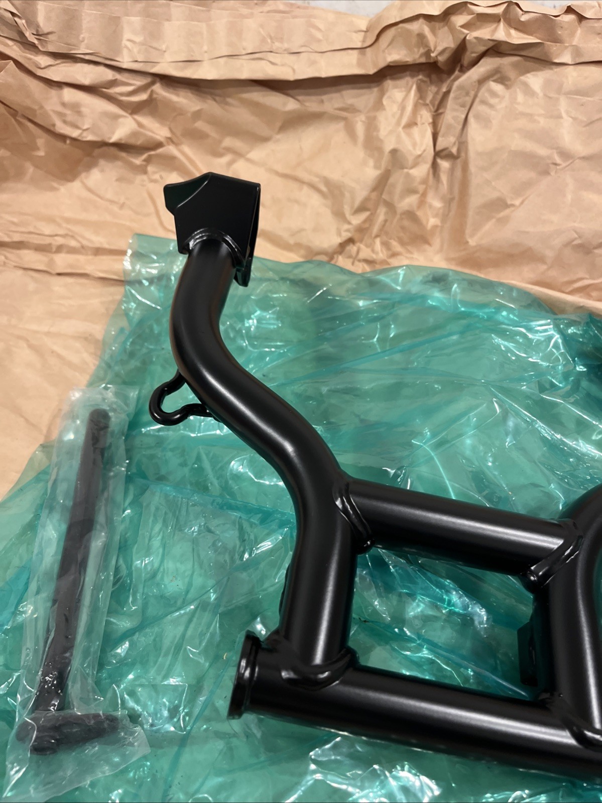 L. OEM TRIUMPH BONNEVILLE T100 T120 CENTER STAND A9778525