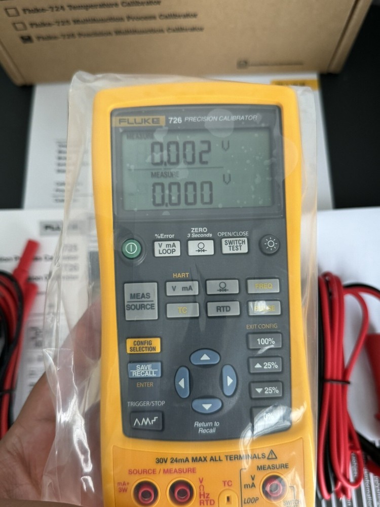 FLUKE 726 PRECISION MULTIFUNCTION CALIBRATOR fast ship via FedEx/DHL/UPS