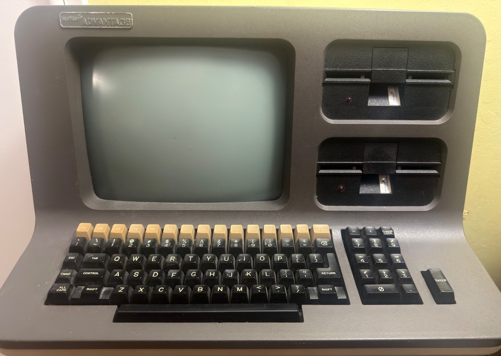 NorthStar Advantage Vintage Computer + Disks + Case Bundle