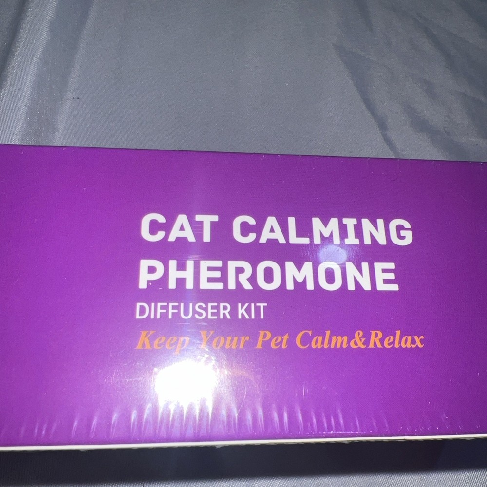 TIOUPI Cat Calming Pheromone Plug-In Diffuser Kit for Cat Anxiety Stress NIP