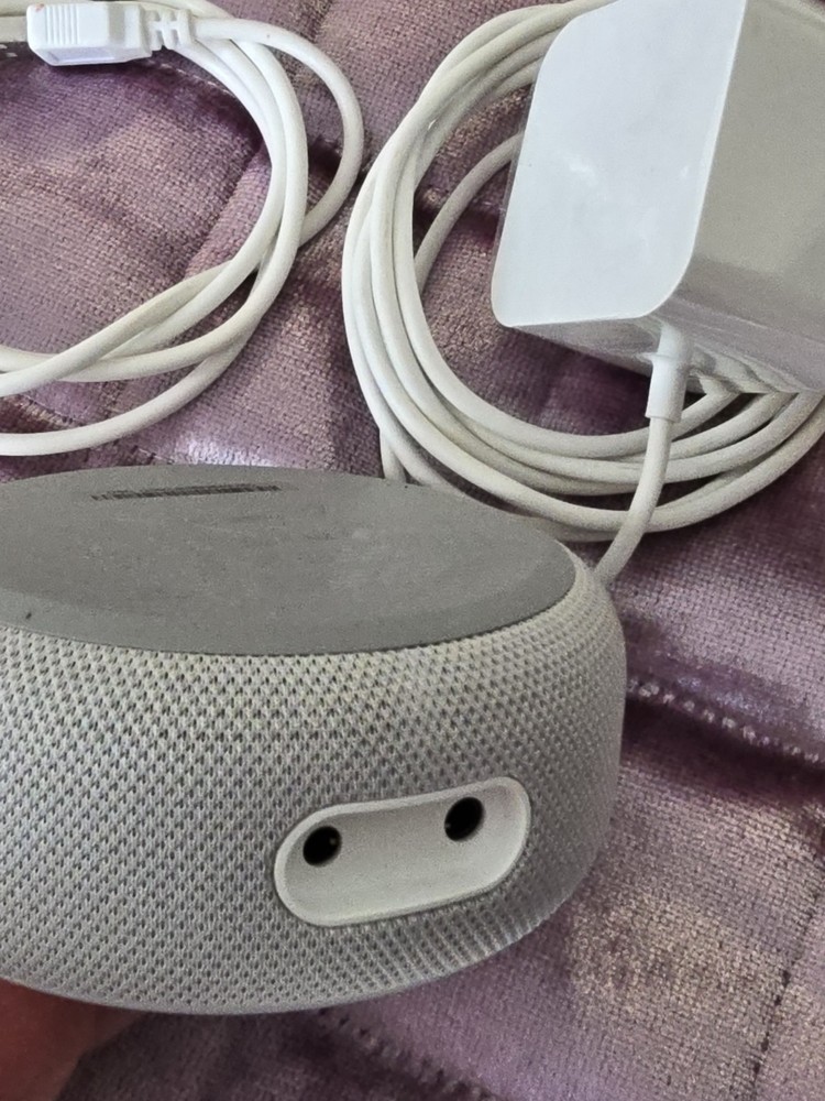 Amazon Echo Dot 3rd Gen C78MP8 Smart Speaker