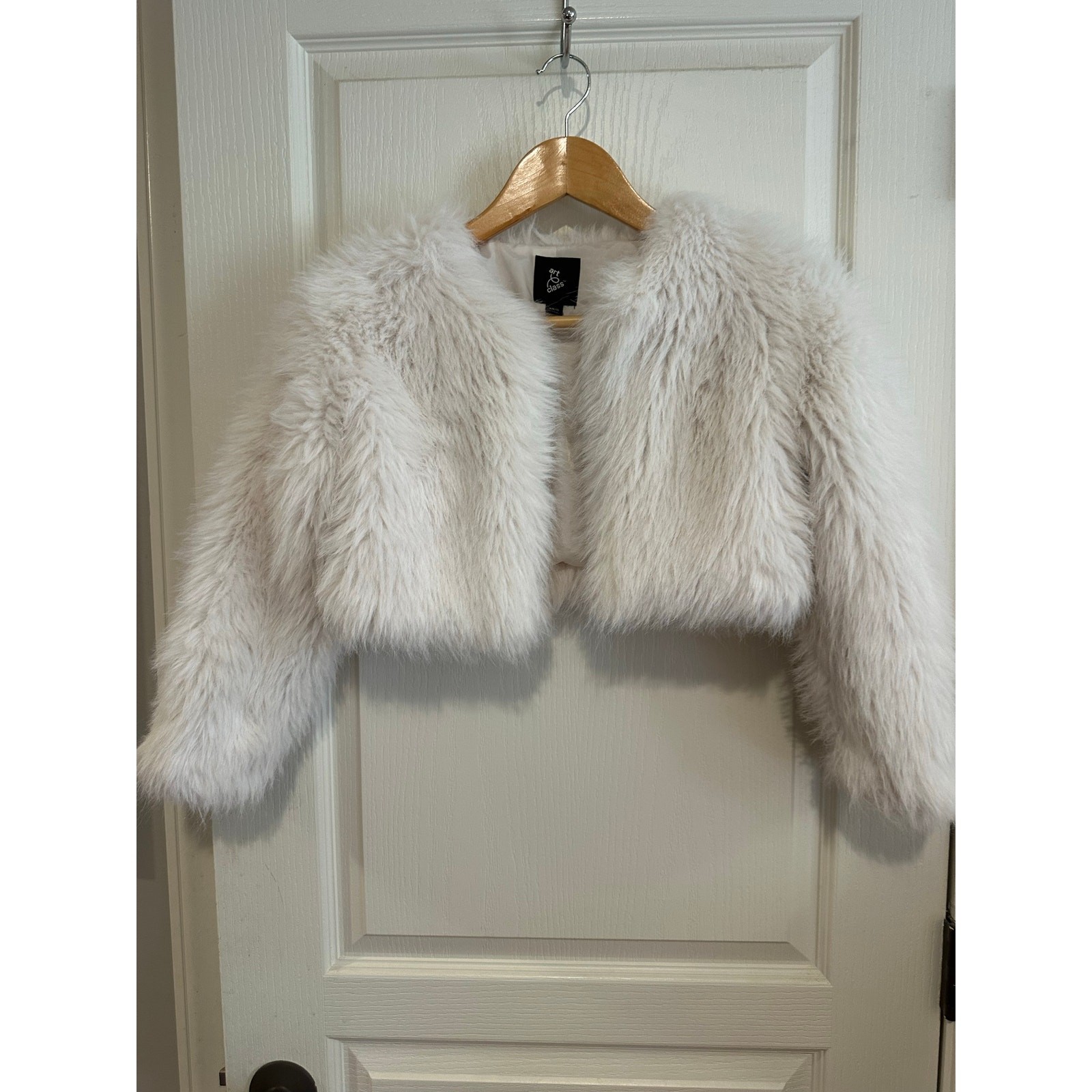 Girl's Faux Fur White Coat 6/7 Art Class Target